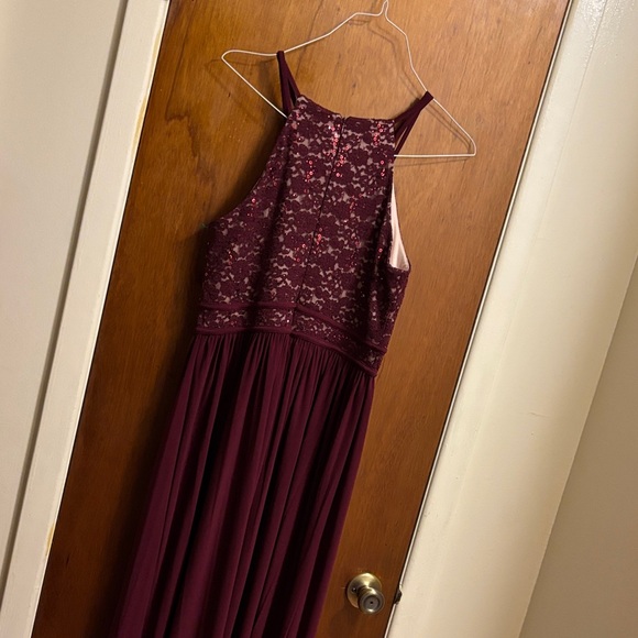Morgan & Co. Burgundy Lace Dress formal size 10 lace sequin Morgan & Co. Burgundy Lace Dress formal size 10 lace sequin